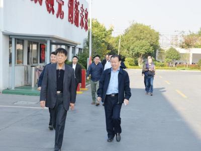 房企组团来啦！中国房地产业协会张力威会长考察J9国际站登录工业园