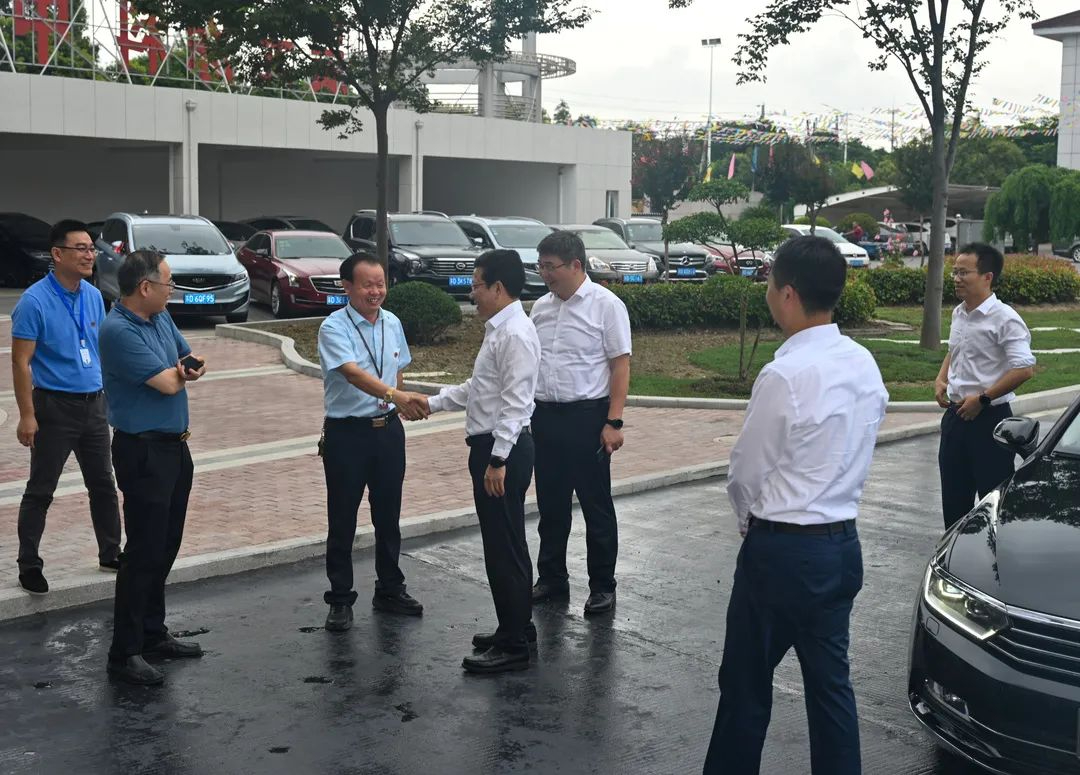 武进区区长陈志良一行莅临J9国际站登录集团参观指导！